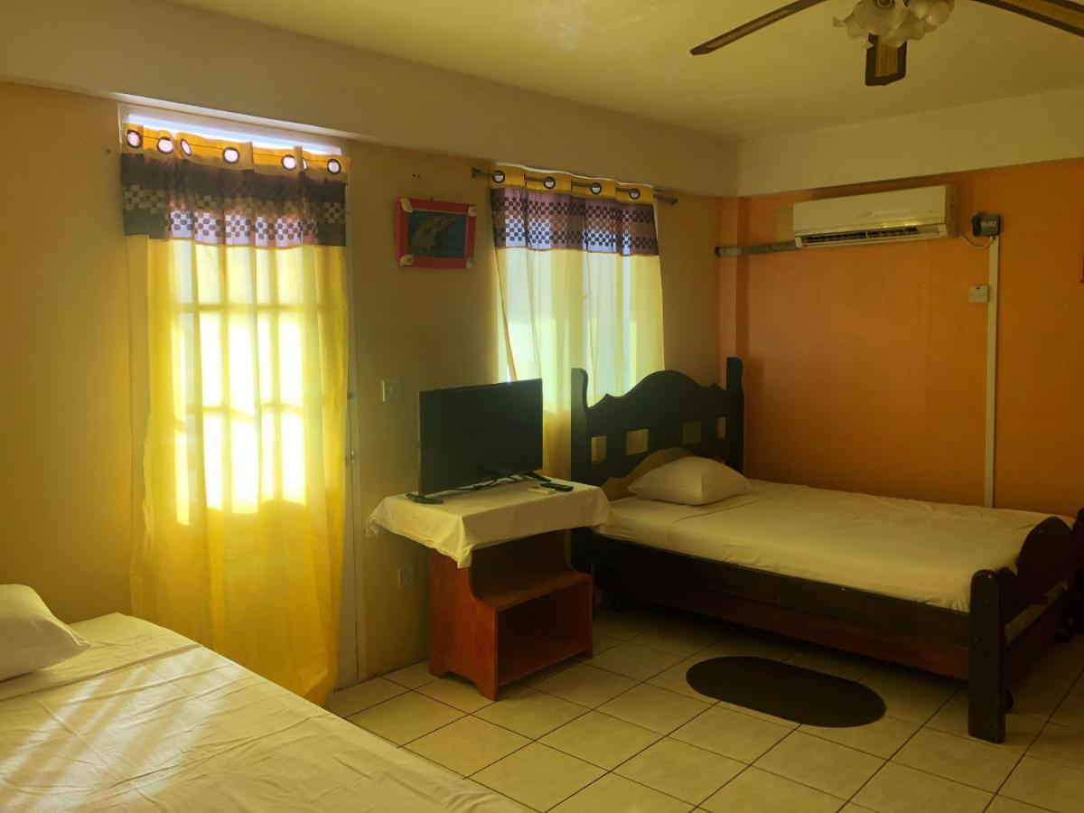 Sea World Vacation Home Roseau Luaran gambar