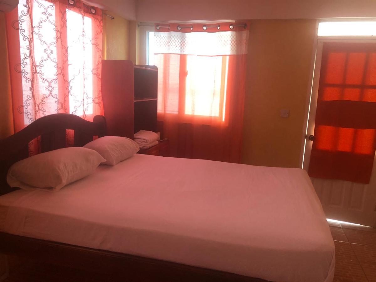 Sea World Vacation Home Roseau Luaran gambar